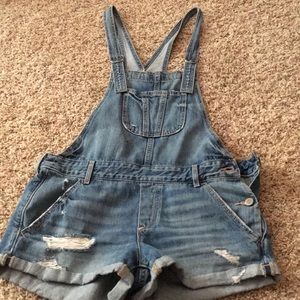 Overall jean shorts